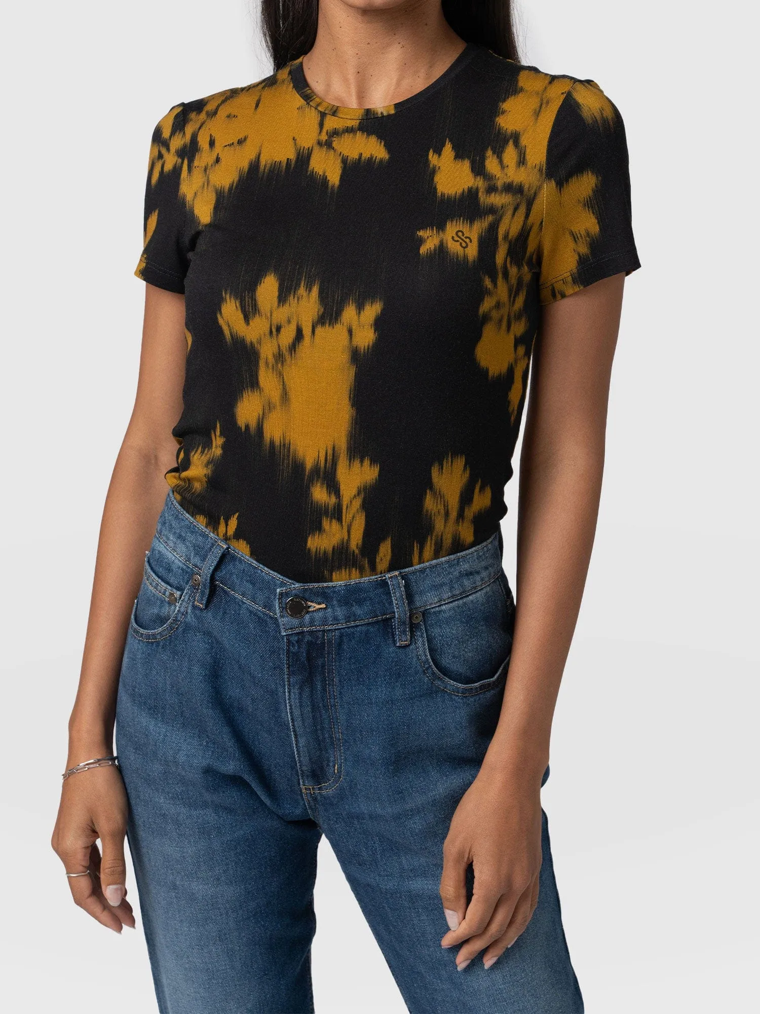 Austen Crew Neck Tee Short Sleeve - Yellow Fade Floral