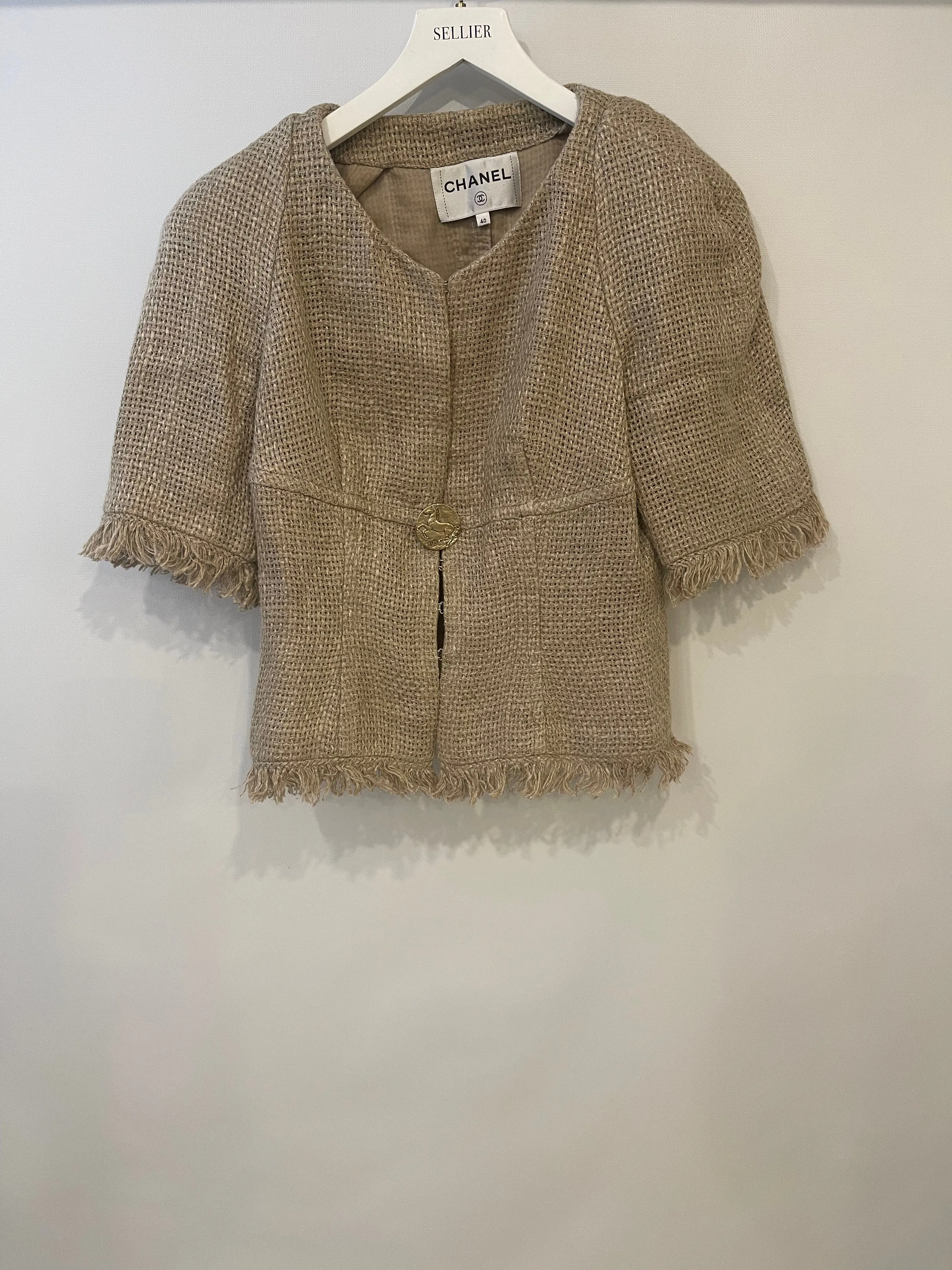 Chanel Ancient Greece 2018 Beige Tweed Jacket With Gold Button Detail Size Fr 40 (uk 12) Rrp £3,500