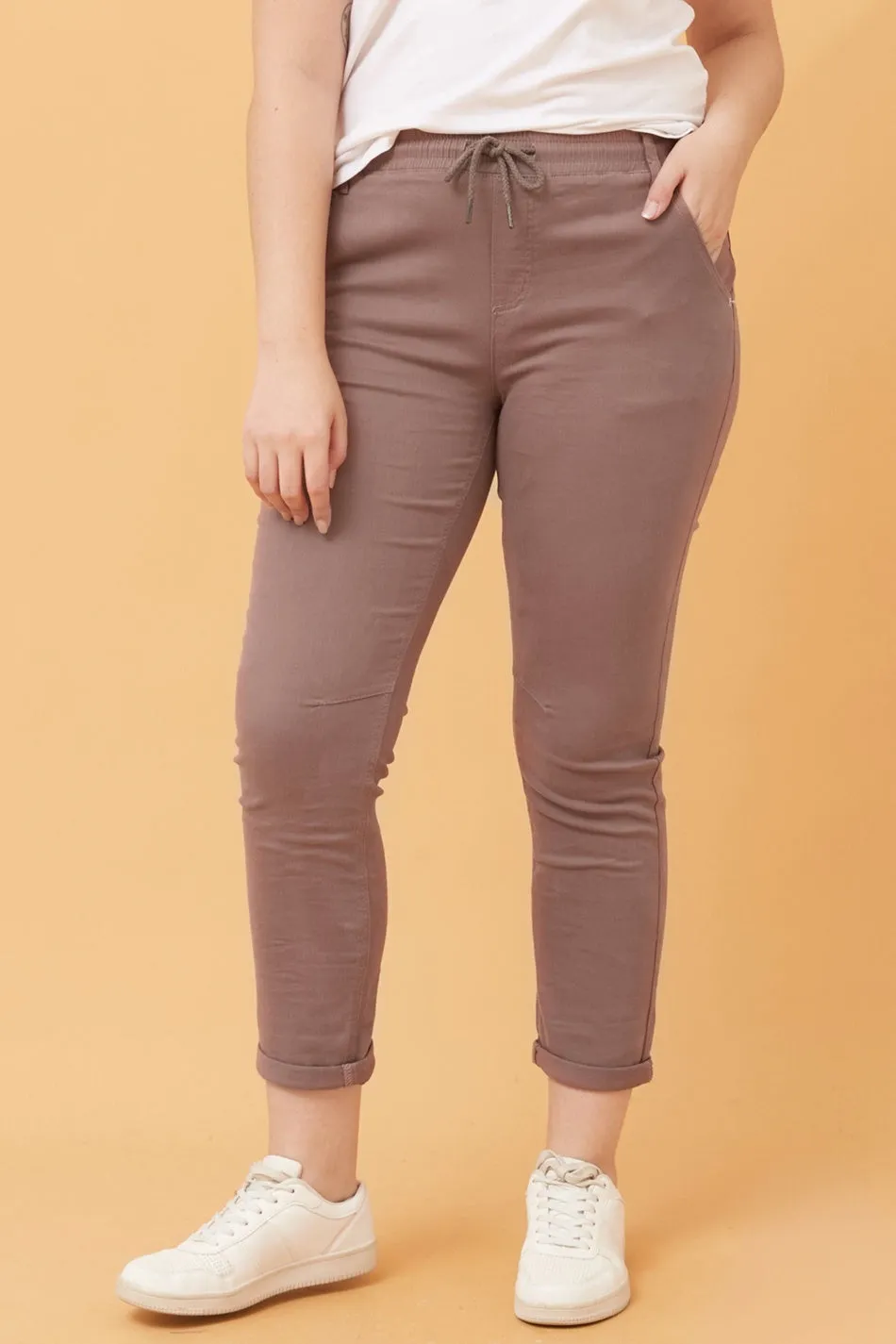 RAYNA SOLID JOGGER PANTS