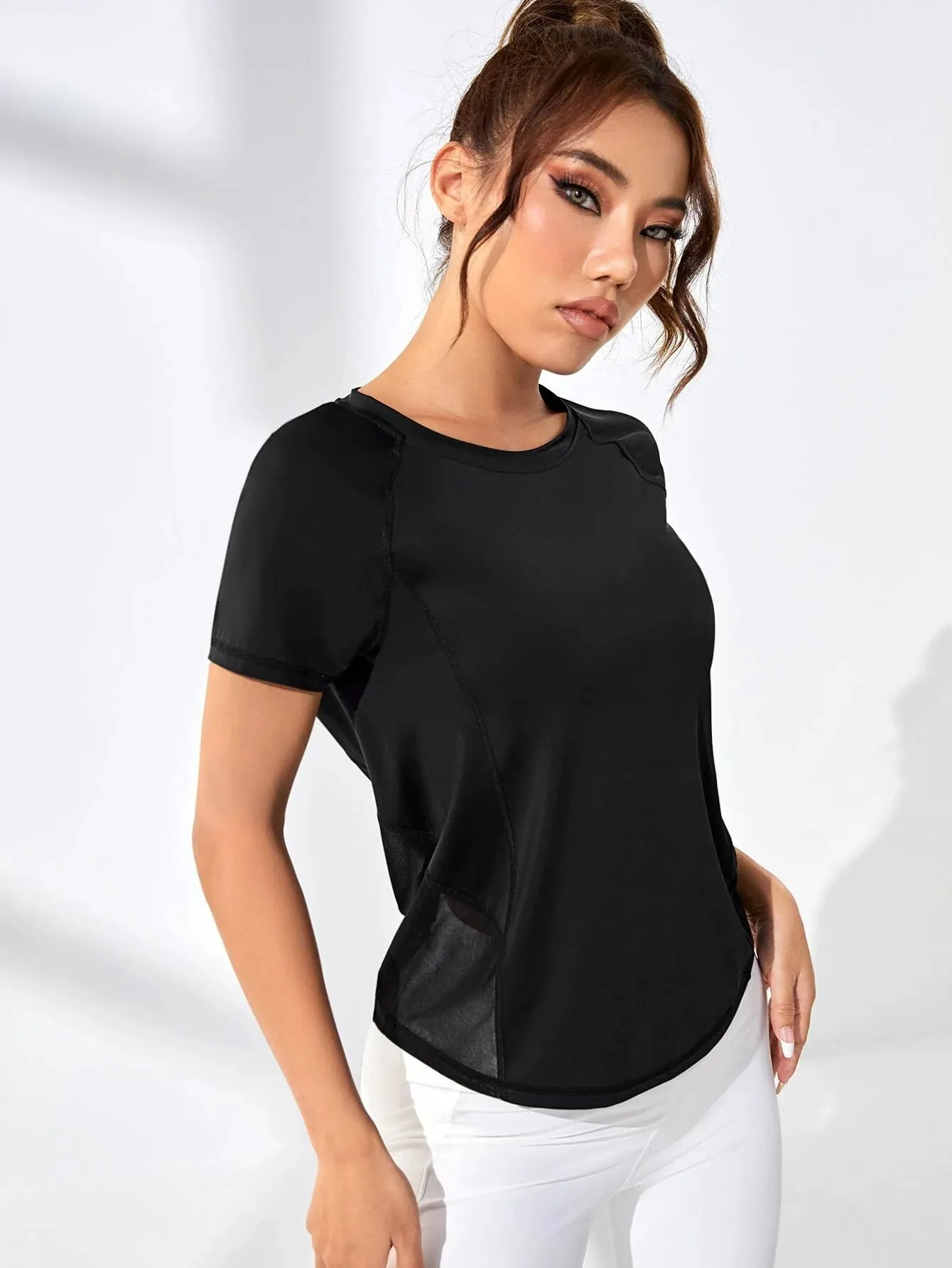 SHEIN Contrast Mesh Raglan Sleeve Sports Tee