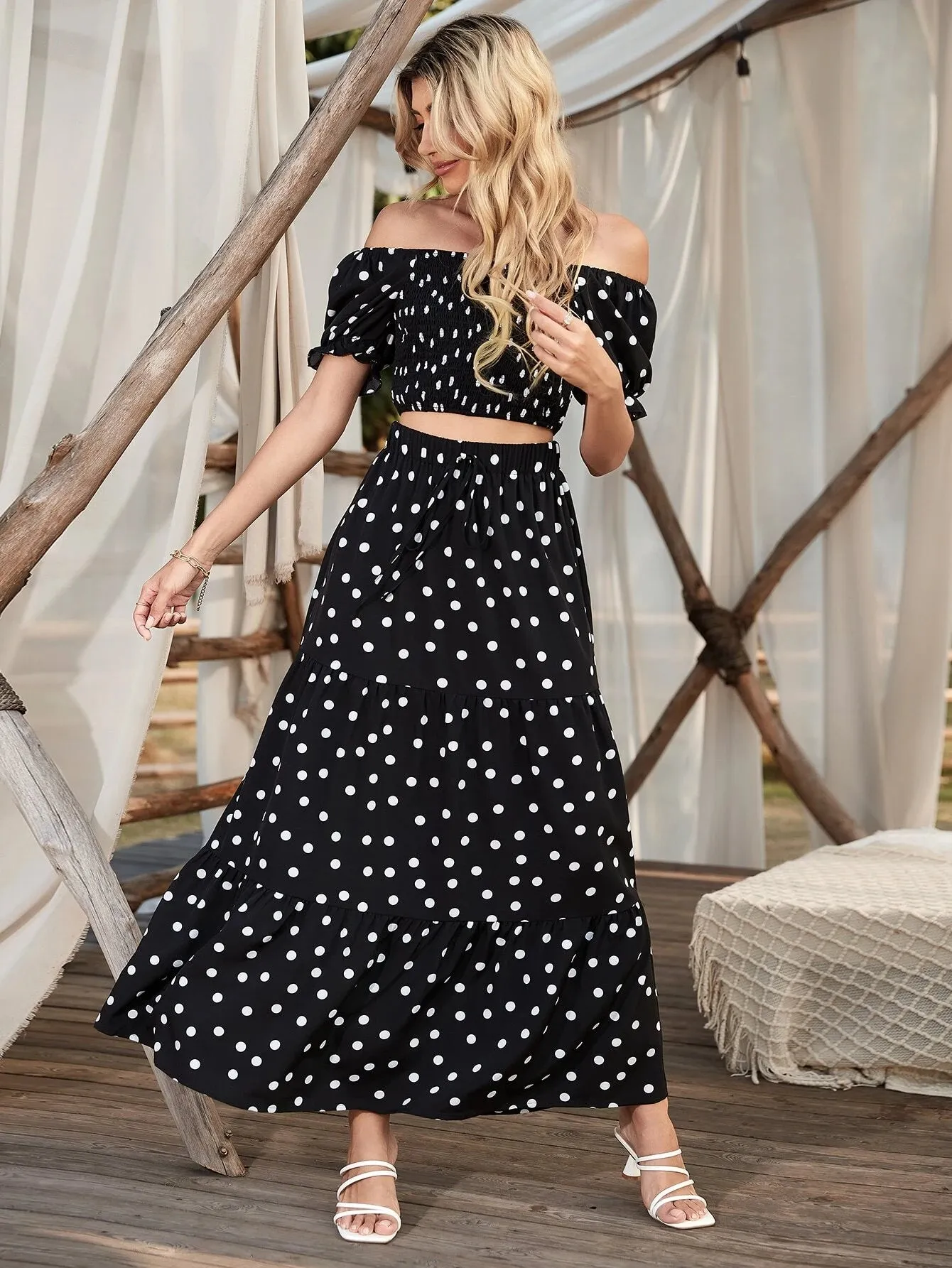 SHEIN VCAY Square Neck Allover Print Shirred Puff Sleeve Crop Top & Polka Dot Print Skirt